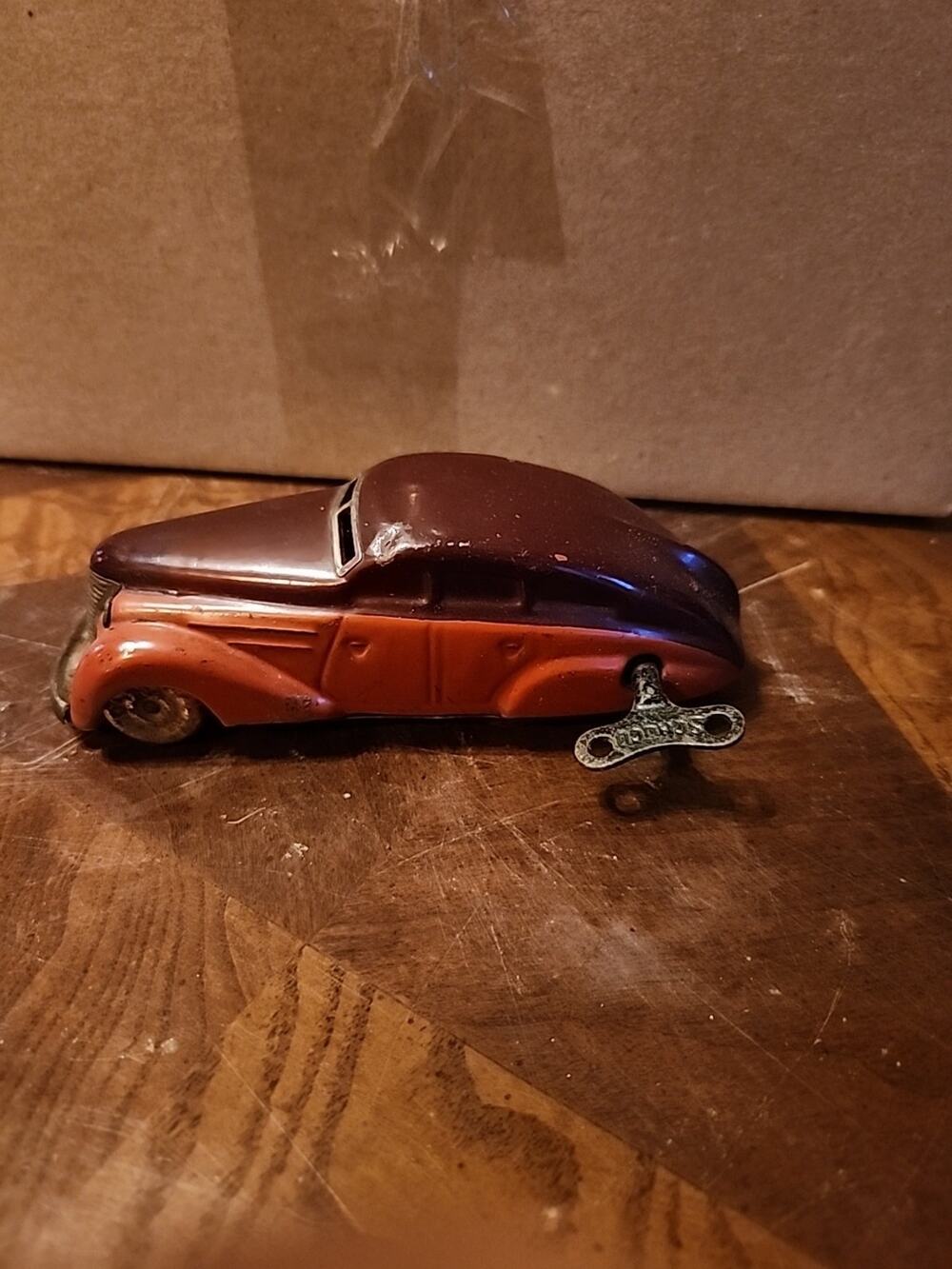 ANTIQUE SCHUCO 1010 WENDE LIMOUSINE GERMAN WINDUP TIN CAR WORKS WITH KEY